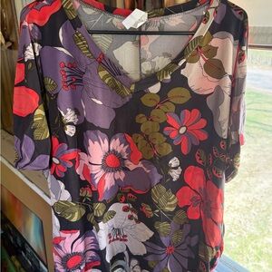 Honeyme Floral V-Neck Women's Top size M